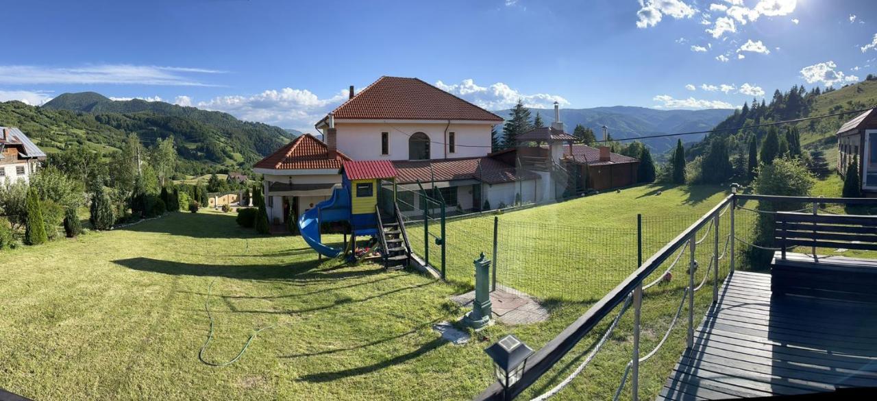 Vila Daria 3 Rucăr Exteriör bild